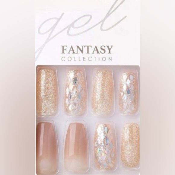 Kiss Other - 💘KISS Fantasy Collection “Hard To Forget” Ombré FX-Glitter & Glam Nail Kit